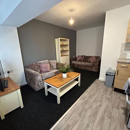 Two Bedroom Apartment Room 18 Stockton-on-Tees Exterior foto